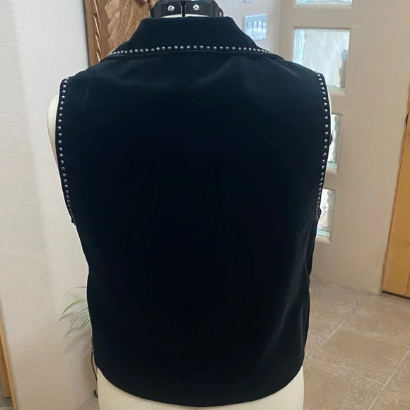Double D Ranch Black Embellished Vest - Picture 6 of 6